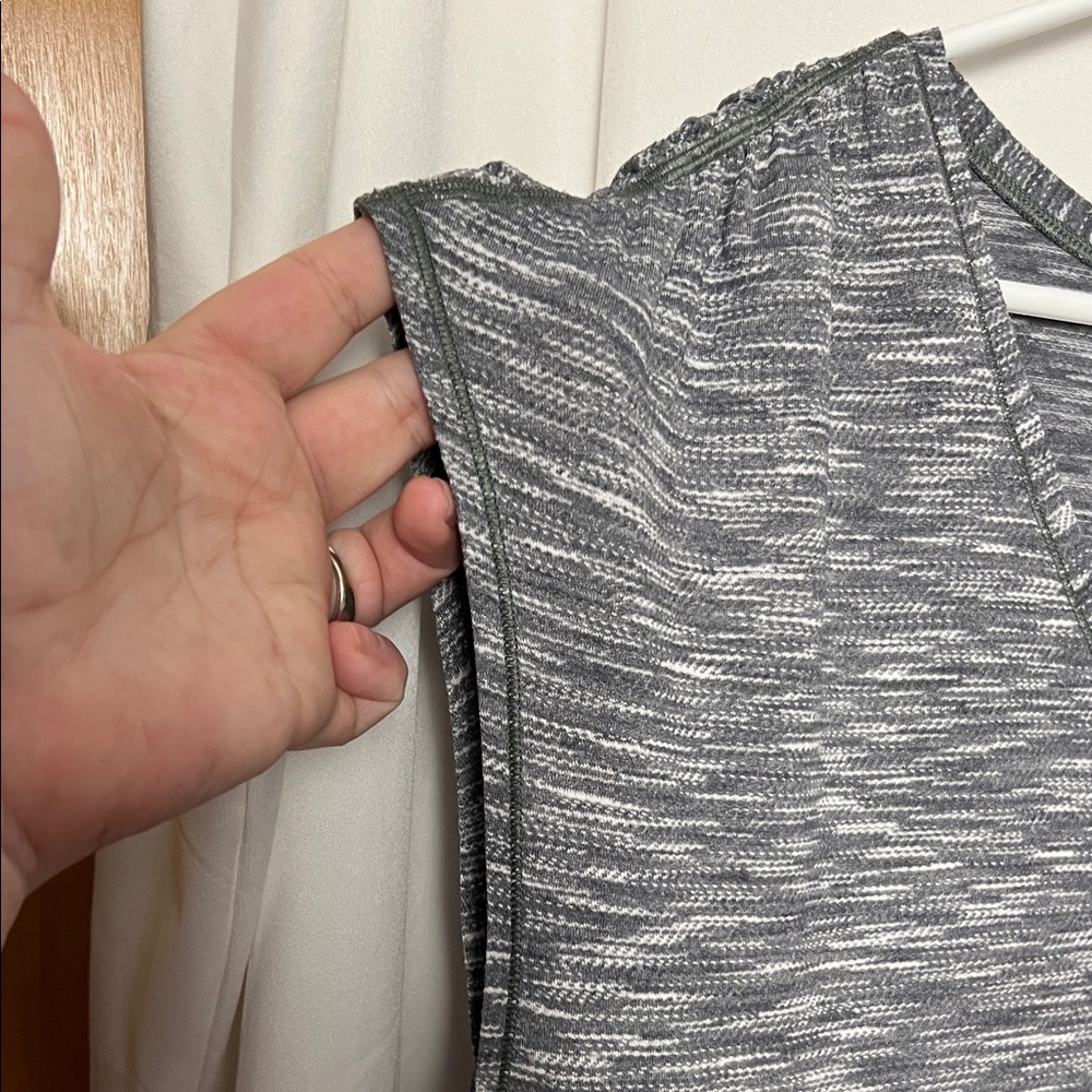 Lululemon Sweat Times Short Sleeve Heathered Black Tee Size XL - Picture 6 of 8